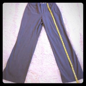 Dress pants size 6. Old Navy cute and comfortable!